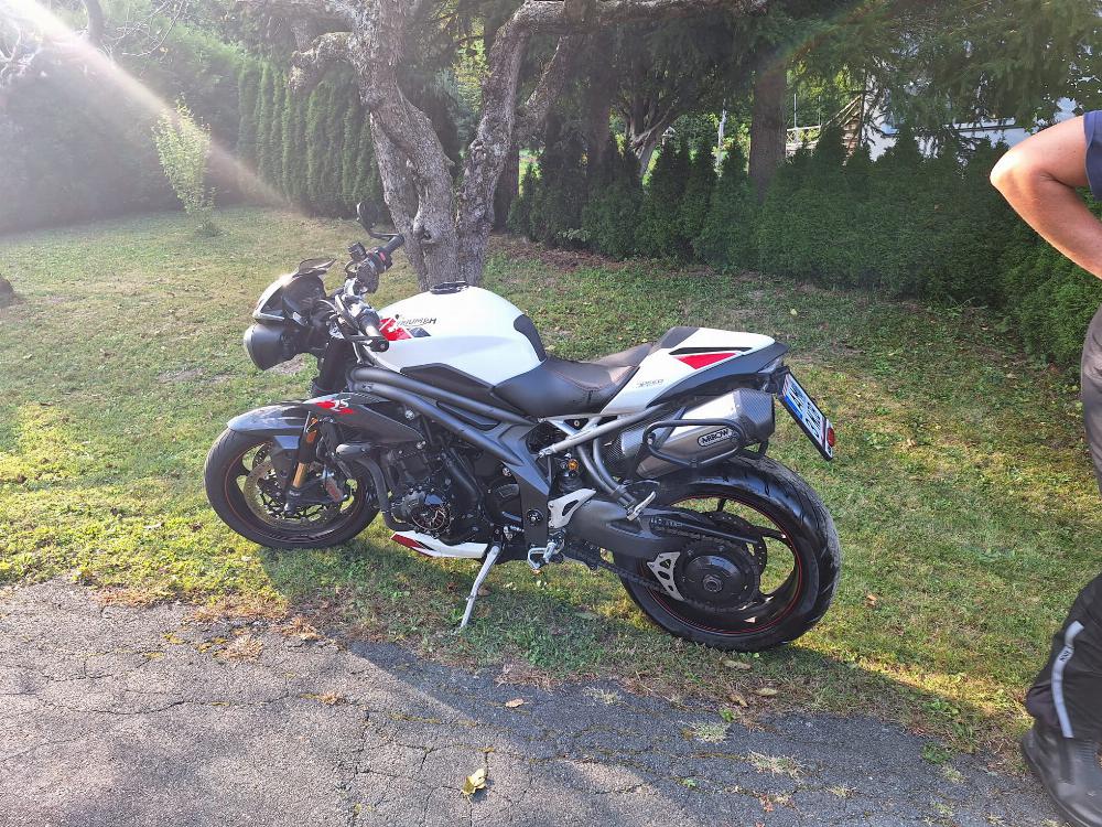 Motorrad verkaufen Triumph Speed Triple 1050 rs Ankauf